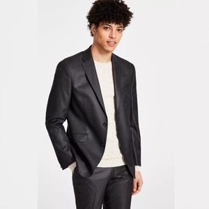 ON SALE !  Kenneth Cole Reaction Techni-Cole Suit Combo